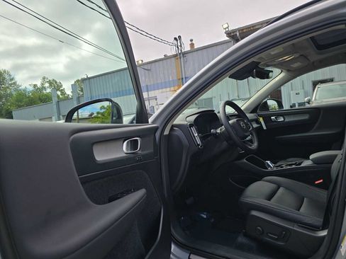 Used 2026 Volvo XC40 B5 Plus w/ Protection Package Premier AWD/4WD image 20