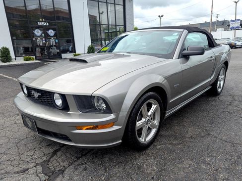 Used 2008 Ford Mustang GT image 2