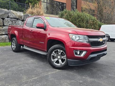 Used 2017 Chevrolet Colorado Z71 AWD/4WD image 1