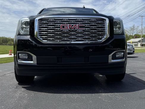 Used 2019 GMC Yukon XL Denali w/ Denali Ultimate Package AWD/4WD image 6