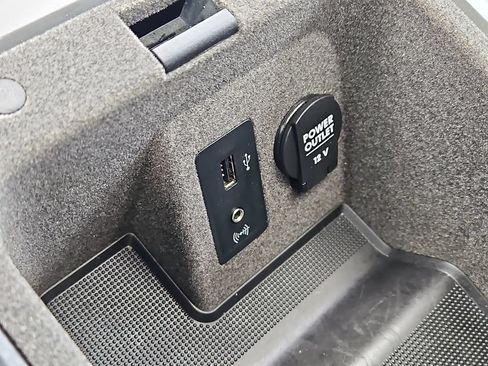 Used 2018 Porsche Cayenne AWD/4WD image 20