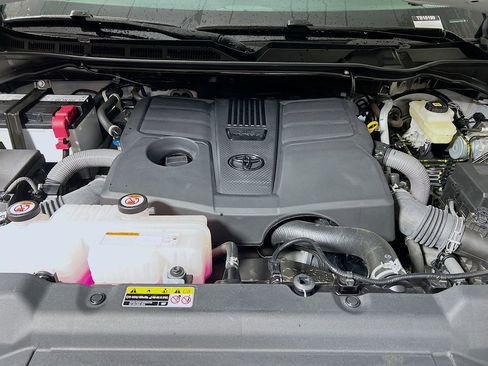 Certified 2024 Toyota Tundra Limited w/ TRD Off-Road Package image 26