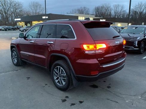 Used 2021 Jeep Grand Cherokee Limited image 3
