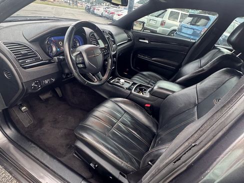 Used 2016 Chrysler 300 S w/ 300S Premium Group RWD image 11