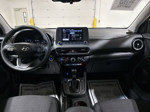 Used 2023 Hyundai Kona SEL image 10