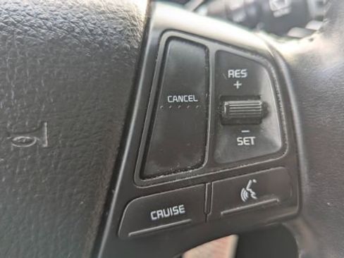 Used 2015 Kia Sorento LX image 28