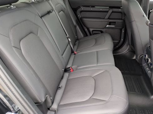 New 2026 Land Rover Defender 110 S image 21