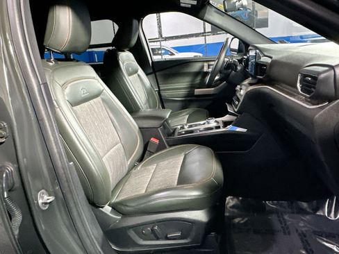 Used 2022 Ford Explorer Timberline image 35