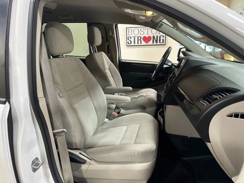 Used 2017 Dodge Grand Caravan SE w/ Power Window Group image 45