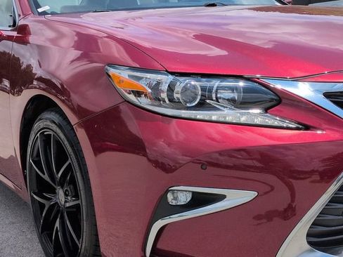 Used 2017 Lexus ES 350 w/ Premium Package FWD image 11