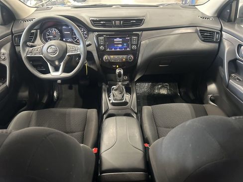 Used 2022 Nissan Rogue Sport S image 8