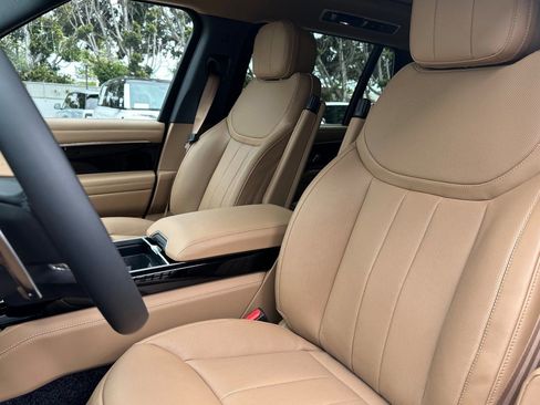 New 2026 Land Rover Range Rover Long Wheelbase SE AWD/4WD image 21