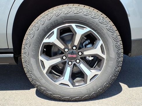 New 2026 GMC Yukon AT4 Ultimate AWD/4WD image 6