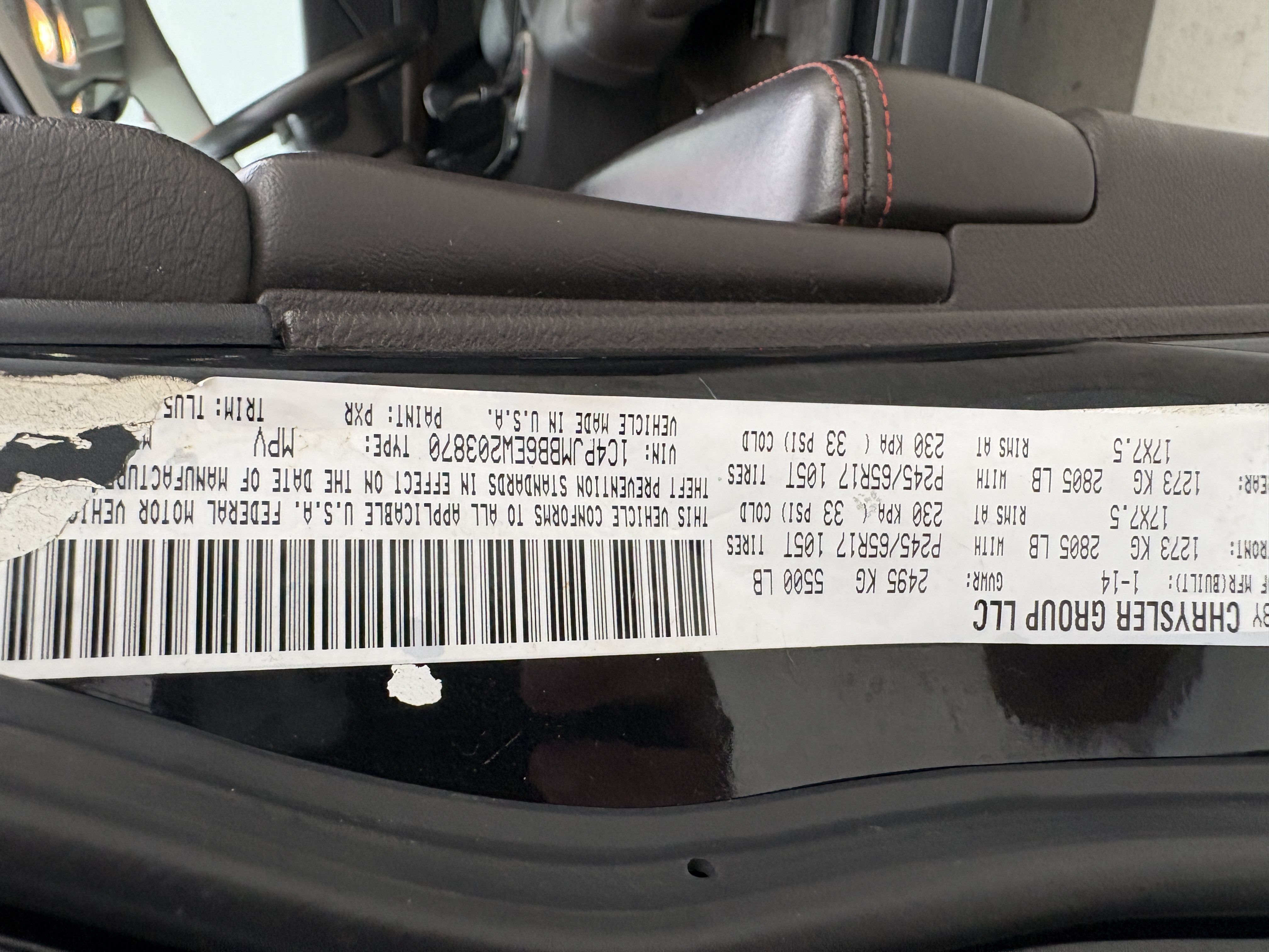 Used 2014 Jeep Cherokee Trailhawk w/ Comfort/Convenience Group AWD/4WD image 35