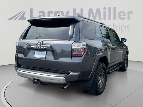 Used 2020 Toyota 4Runner TRD Off-Road Premium w/ Moonroof Package AWD/4WD image 5