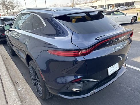 Used 2021 Aston Martin DBX image 4