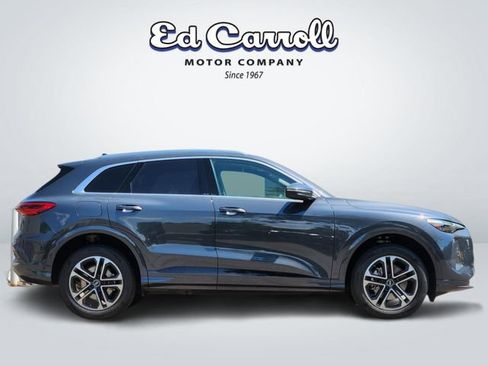 Used 2025 Audi Q5 Premium Plus w/ Premium Plus AWD/4WD image 4