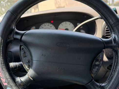 Used 2002 Ford F150 Lightning RWD image 15