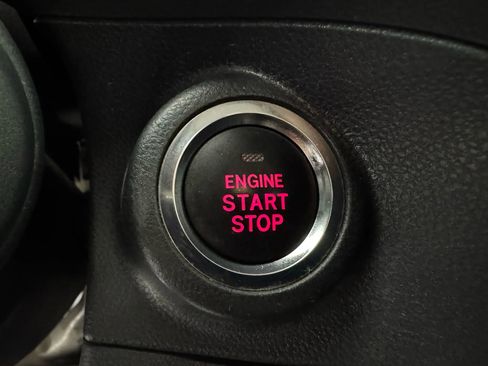 Used 2019 Subaru Crosstrek 2.0i Limited w/ Popular Package #2 image 17