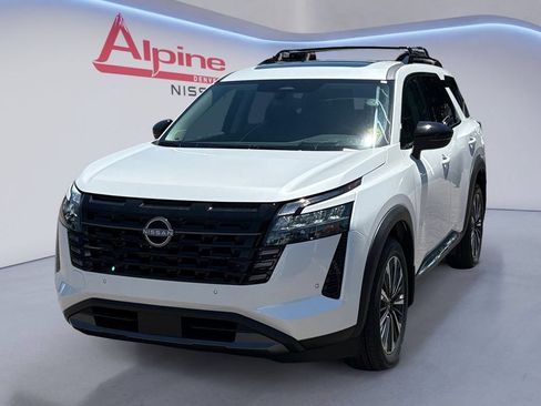 New 2026 Nissan Pathfinder Platinum AWD/4WD image 1