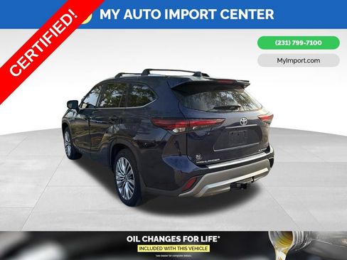 Certified 2025 Toyota Highlander Platinum AWD/4WD image 5