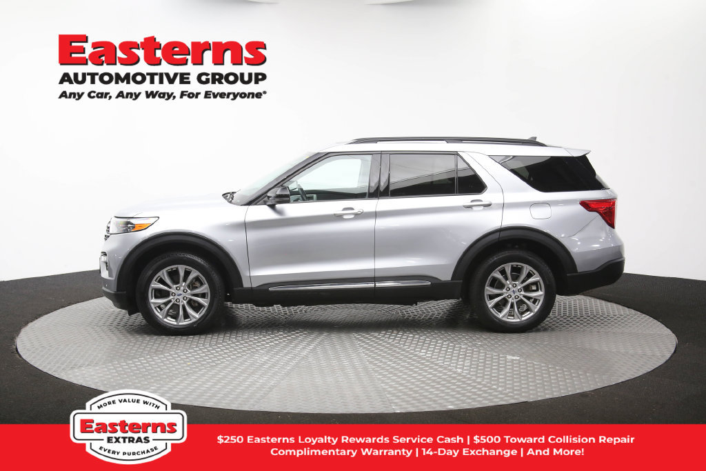 Used 2023 Ford Explorer XLT w/ Equipment Group 202A AWD/4WD image 62