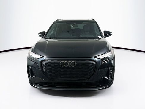 Used 2023 Audi Q4 e-tron Premium Plus w/ Premium Plus image 2