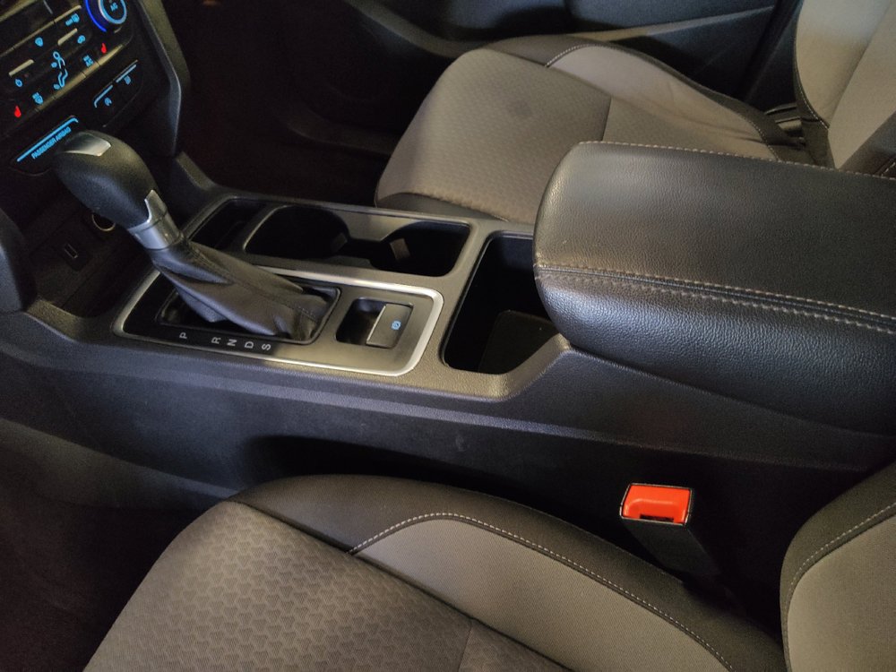Used 2018 Ford Escape SE w/ SE Sync 3 Package FWD image 26