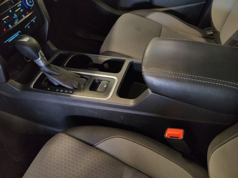 Used 2018 Ford Escape SE w/ SE Sync 3 Package FWD image 26