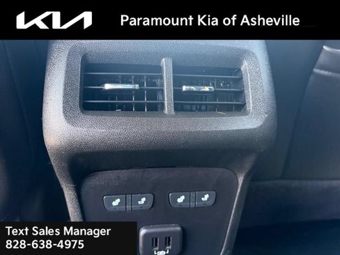 Used 2020 Chevrolet Equinox Premier FWD image 23