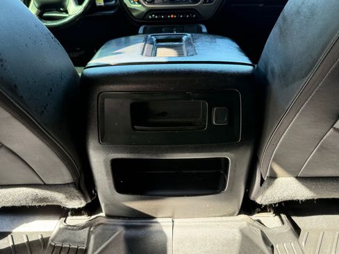 Used 2019 GMC Sierra 3500 Denali w/ Duramax Plus Package image 38