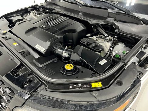 Used 2017 Land Rover Range Rover Sport SVR AWD/4WD image 30