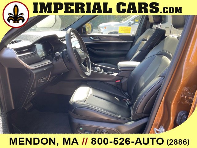 New 2026 Jeep Grand Cherokee Limited w/ Limited Altitude Package AWD/4WD image 38