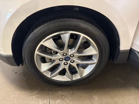 Used 2018 Ford Edge Titanium w/ Canadian Touring Package AWD/4WD image 12