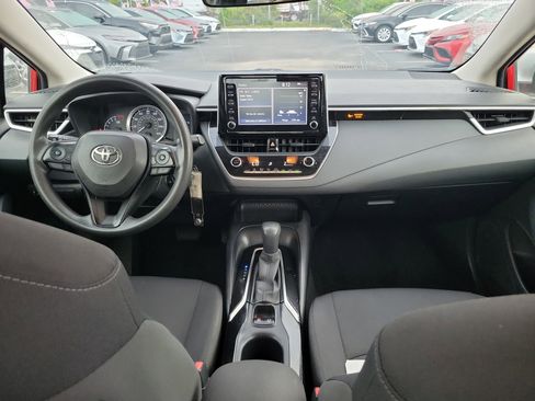 Used 2020 Toyota Corolla LE image 16