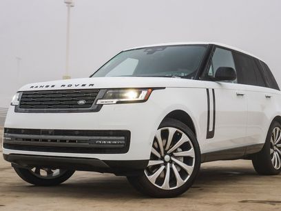 New 2025 Land Rover Range Rover SE
