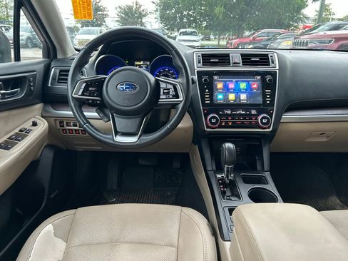 Used 2018 Subaru Outback 2.5i Limited AWD/4WD image 12