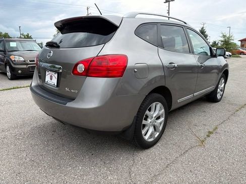 Used 2013 Nissan Rogue SL AWD/4WD image 6