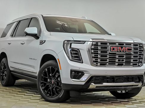 New 2026 GMC Yukon Denali w/ Denali Reserve Package AWD/4WD image 1