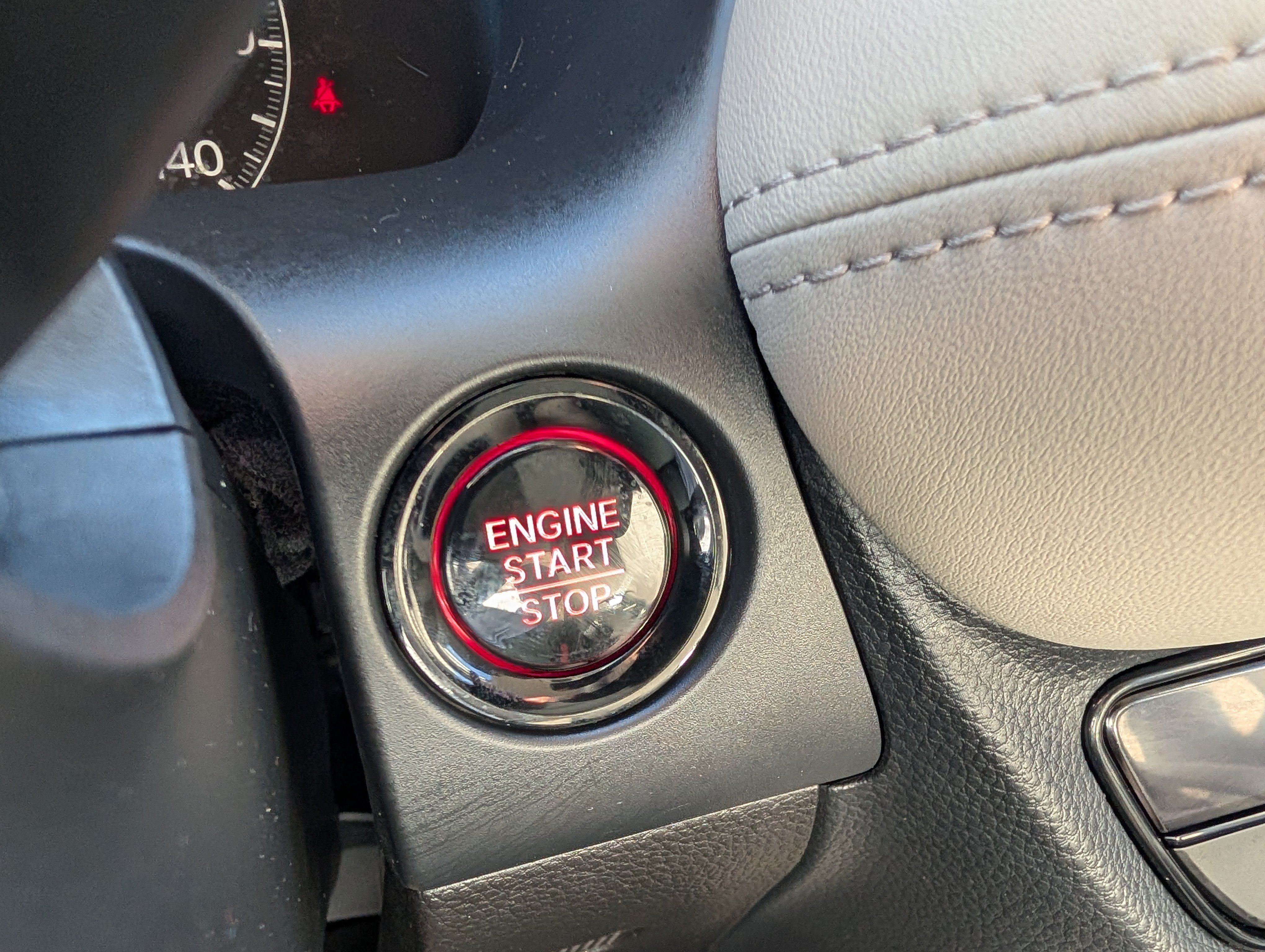 Used 2025 Honda HR-V LX image 33