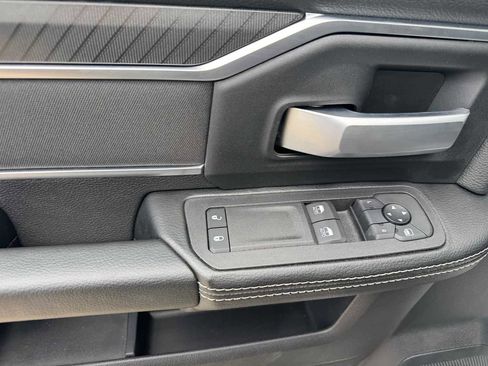 Used 2025 RAM 2500 Big Horn w/ Cold Weather Group image 13