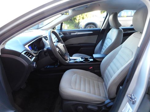 Used 2015 Ford Fusion S image 11