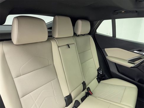 Used 2025 BMW X2 xDrive28i w/ Premium Package image 48