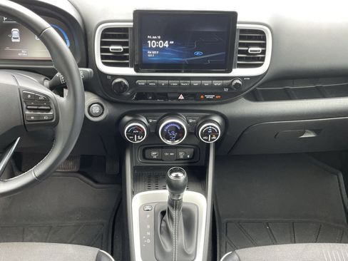 Certified 2023 Hyundai Venue Limited FWD image 12