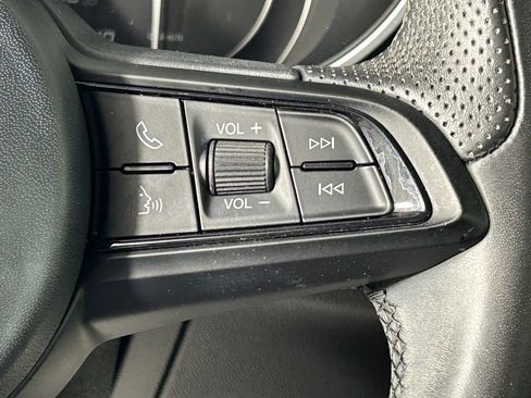 Used 2023 Alfa Romeo Stelvio Ti AWD/4WD image 28