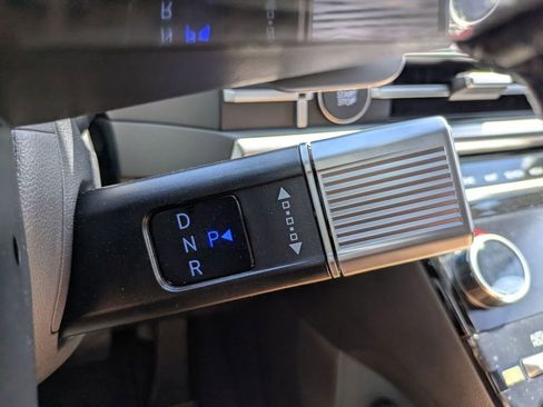 New 2026 Hyundai Santa Fe SE FWD image 18