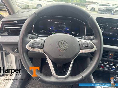 Used 2025 Volkswagen Jetta SE w/ Sunroof Package FWD image 17