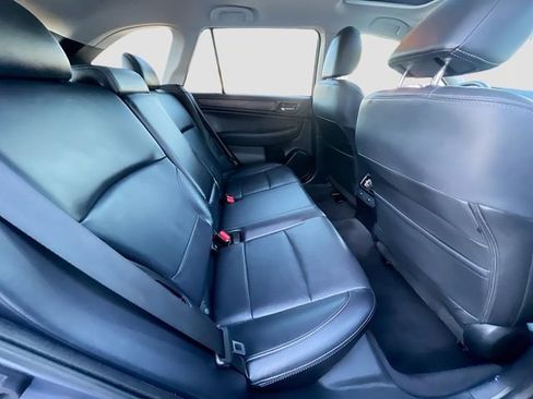 Used 2016 Subaru Outback 2.5i Limited image 29