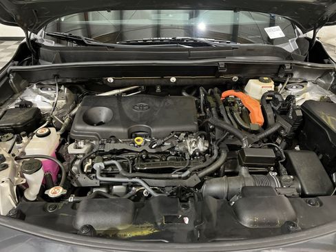 Used 2024 Toyota Venza XLE AWD/4WD image 34