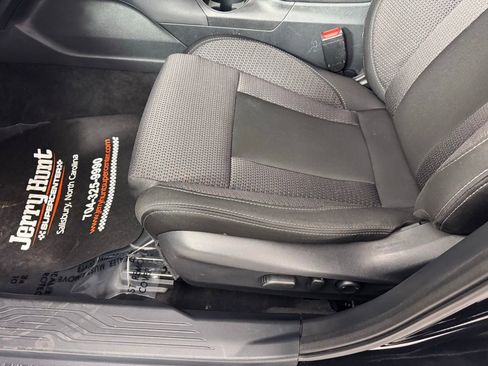 Used 2024 Subaru Outback Premium image 12